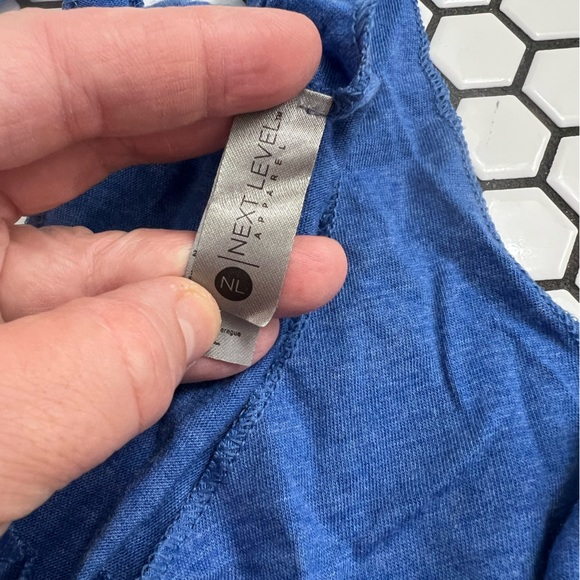 Next level camper tank top size XL - Picture 4 of 4